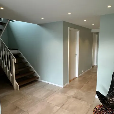 Villa Med Fantastisk Uteplass! 10 Sengeplasser!