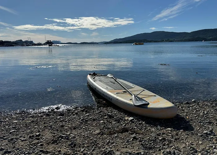 Med Fantastisk Uteplass! 10 Sengeplasser! Villa